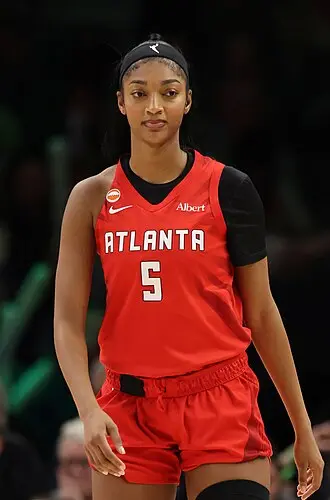 Golden State Valkyries take Game 1 of WNBA Finals, 68-64